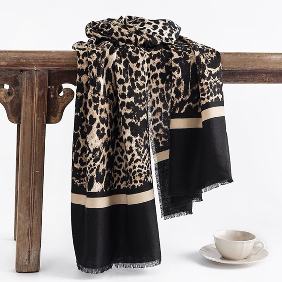 ❤️❤️❤️ Leopard Print Faux Cashmere Scarf ❤️❤️❤️ - Picture 3 of 6